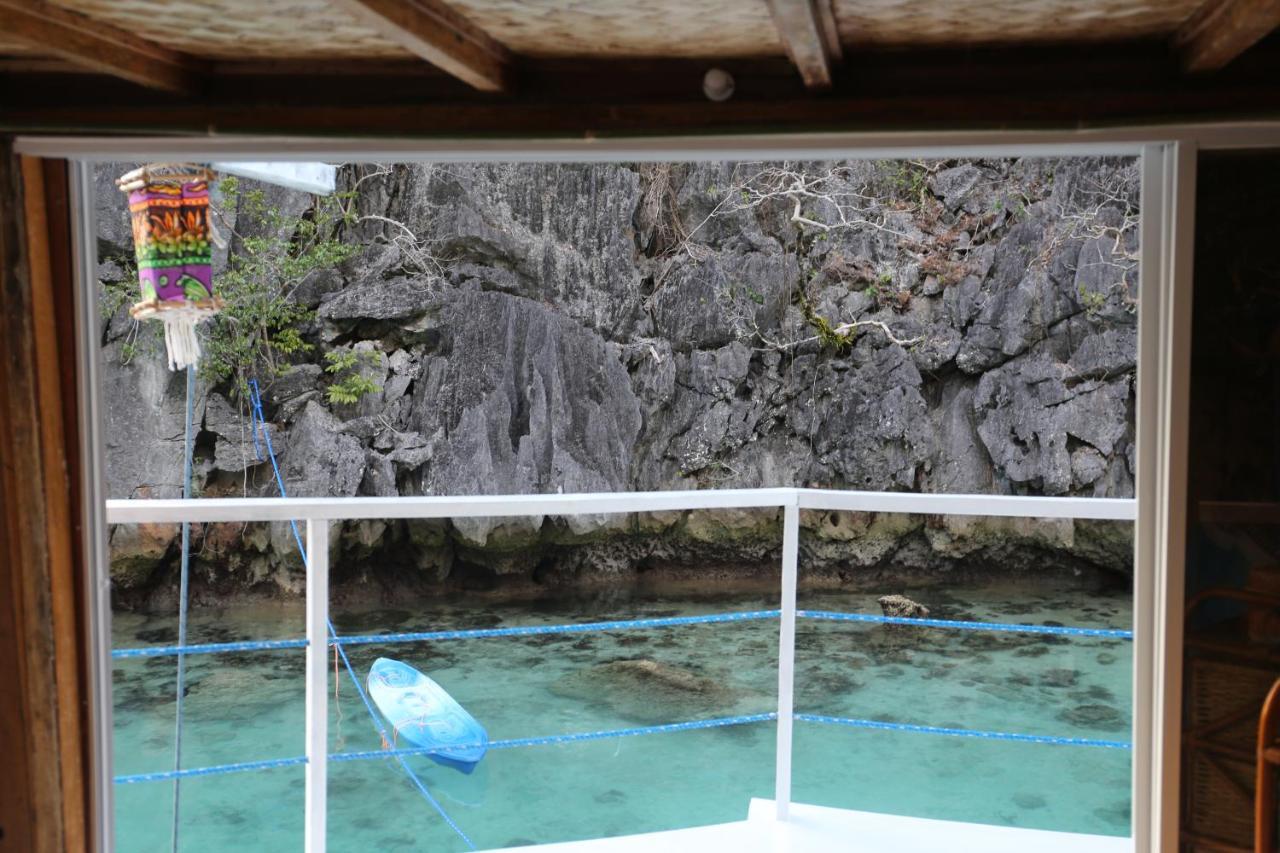 Paolyn Houseboats Coron Island Hotel Exterior photo